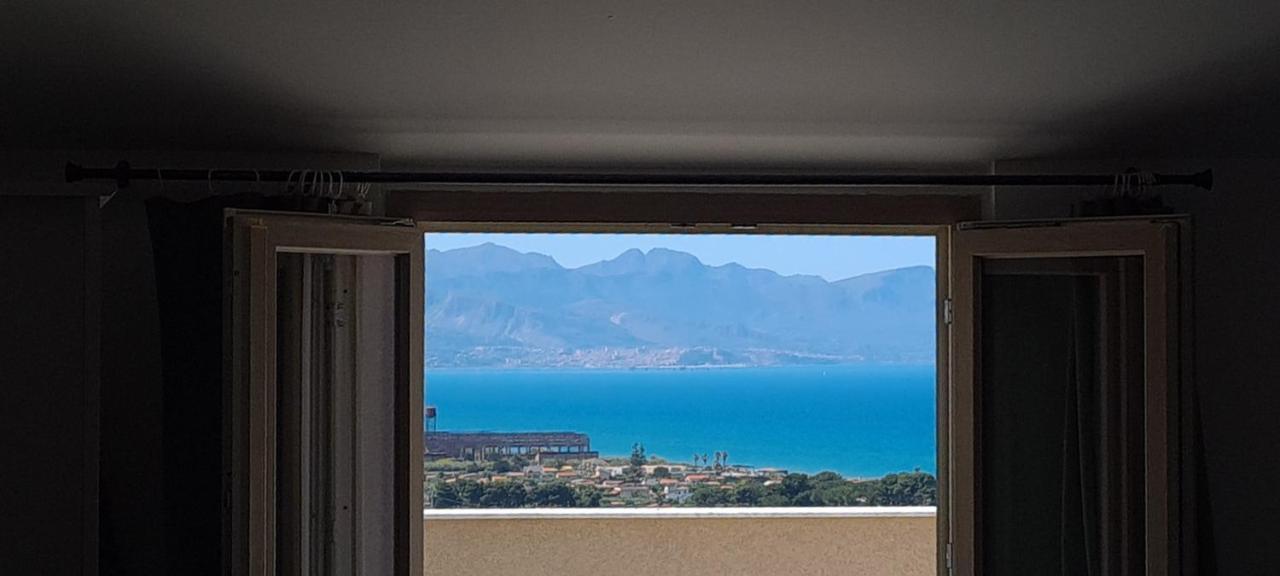 Belvedere Rent Rooms カンポフェリーチェ・ディ・ロッチェッラ エクステリア 写真